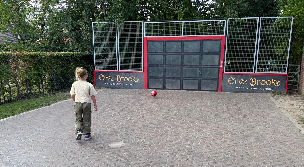 Grote Clubactie 2026 moet De Unieke Interactieve Voetbalmuur naar VVZ brengen!