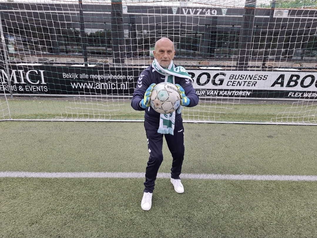 Wout Postuma neemt afscheid van het veld: ‘Bij mij kwam je niet om aan te modderen, maar om beter te worden’